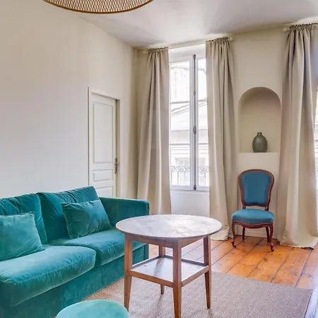 Charming In The Heart Of Appartamento Bordeaux
