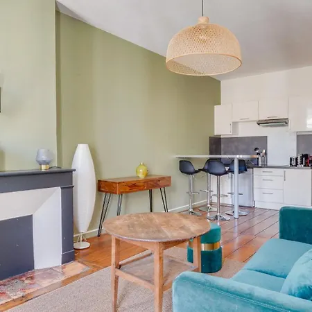 Charming In The Heart Of Apartment