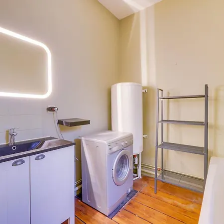 Charming In The Heart Of *