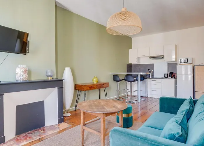 Charming In The Heart Of Apartman