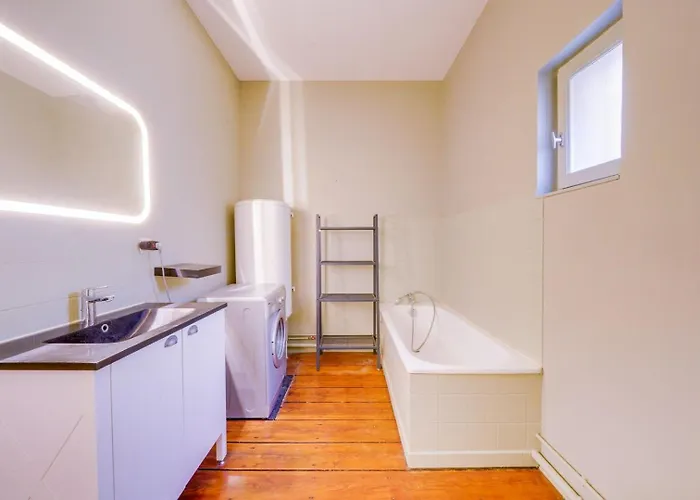 Charming In The Heart Of Bordeaux