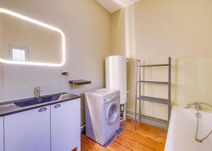 Charming In The Heart Of *